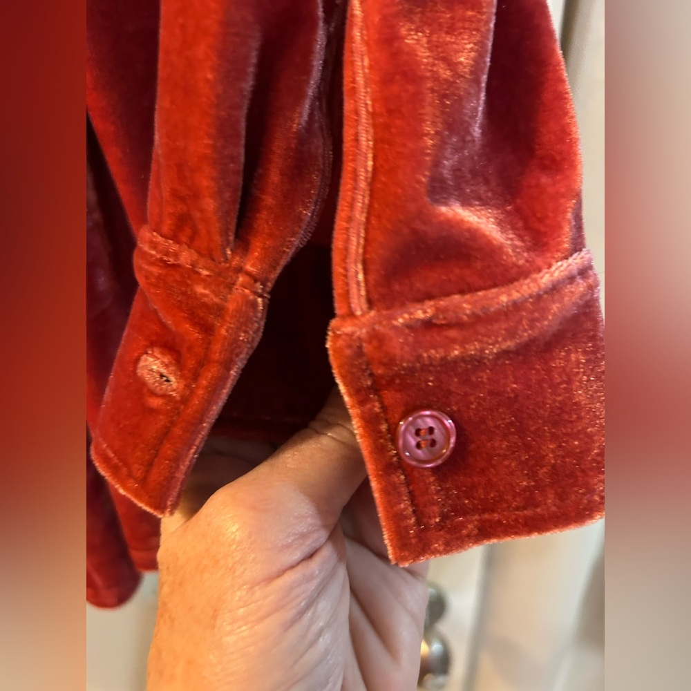 Soft surroundings Red Velvet Button-Up long sleeve Shirt size M - Picture 2 of 6